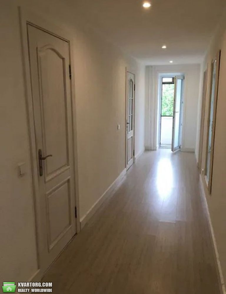Rent out 3-room apartment. Киев,  Подвысоцкого — photo 8