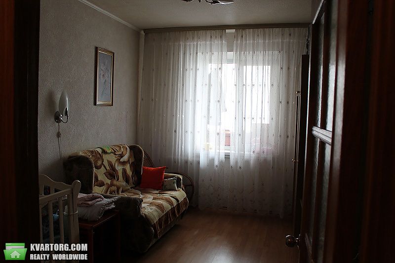 Sell 2-room apartment. Киев,  Маяковского — photo 2