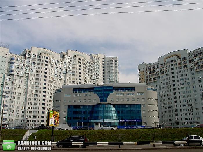 Sell 3-room apartment. Киев,  Бажана — photo 1