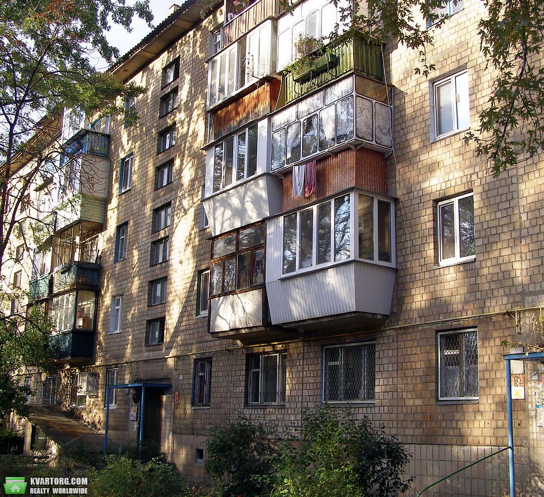 Sell 3-room apartment. Киев,  Пражская — photo 1
