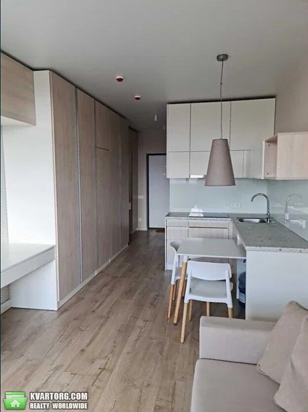 Rent out 1-room apartment. Киев, Васильковская — photo 1