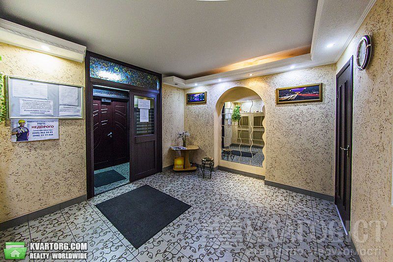 Sell 3-room apartment. Киев,  Никольско-Слободская — photo 10