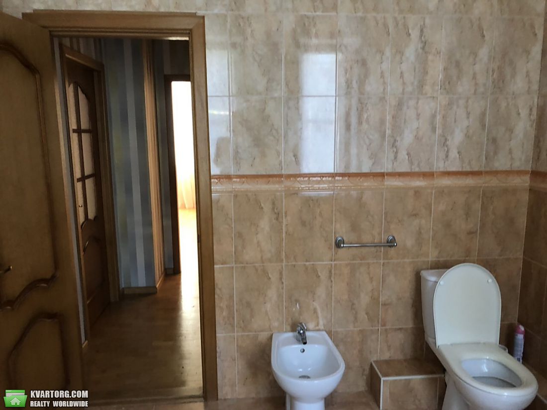 Rent out 2-room apartment. Киев,  Шелковичная — photo 4
