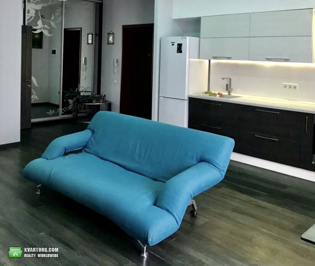 Rent out 1-room apartment. Киев, Замковецька — photo 4