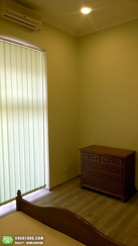 Rent out 2-room apartment. Киев, Шота Руставелли — photo 4