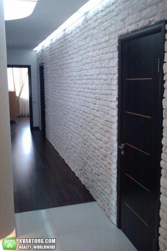Rent out 3-room apartment. Киев,  Черновола — photo 9