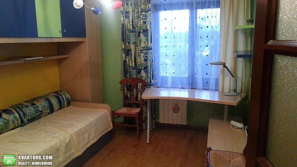Rent out 4-room apartment. Киев,  Невская — photo 9