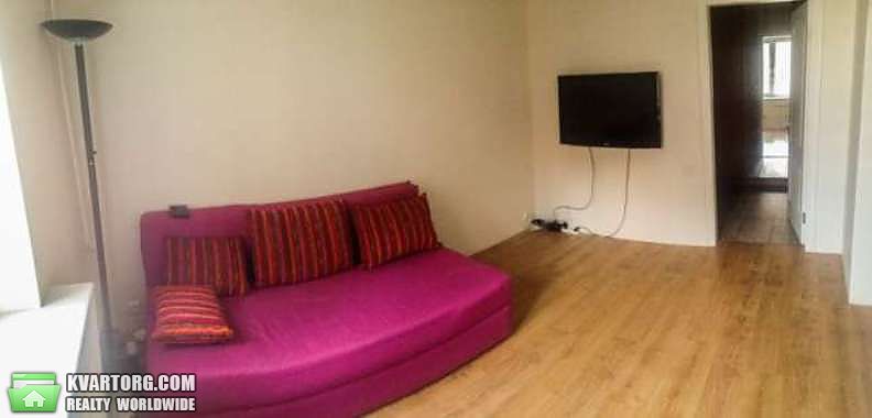 Sell 3-room apartment. Киев,  Срибнокильская — photo 1