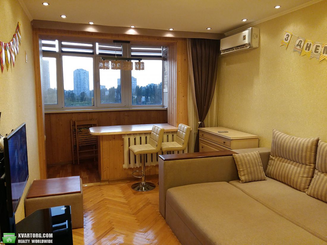 Sell 1-room apartment. Киев,  Семьи Сосниных — photo 1