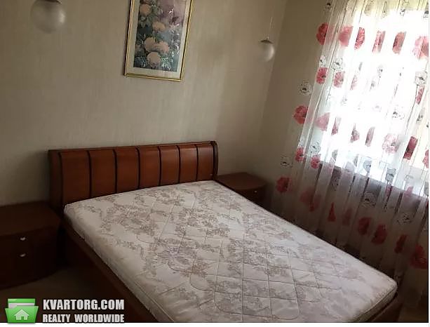 Rent out 2-room apartment. Киев,  Щорса — photo 5