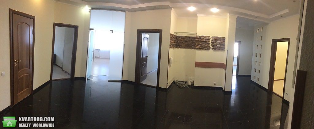 Rent out office. Киев, б-ре Л.Украинки — photo 1