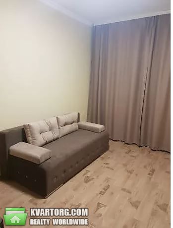 Rent out multi-room apartment. Киев,  Тепличная — photo 9