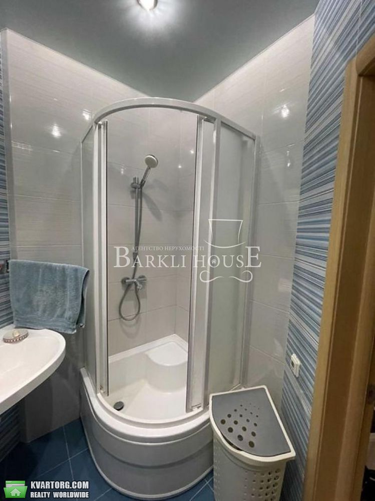 Rent out 3-room apartment. Киев,  Вышгородская — photo 9