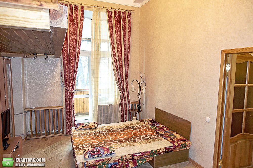 Rent out 1-room apartment. Киев,  Институтская — photo 4