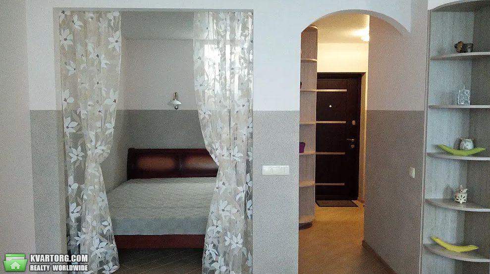 Rent out 1-room apartment. Киев,  Тростянецкая — photo 4