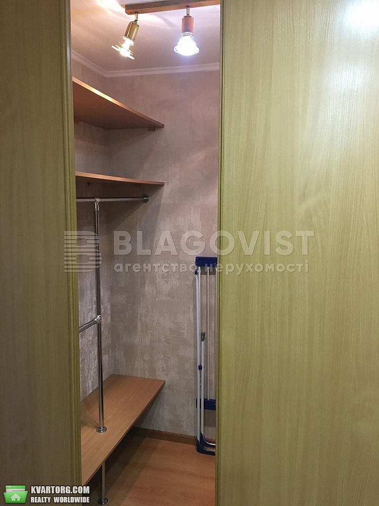 Rent out 2-room apartment. Киев, генерала Алмазова — photo 6