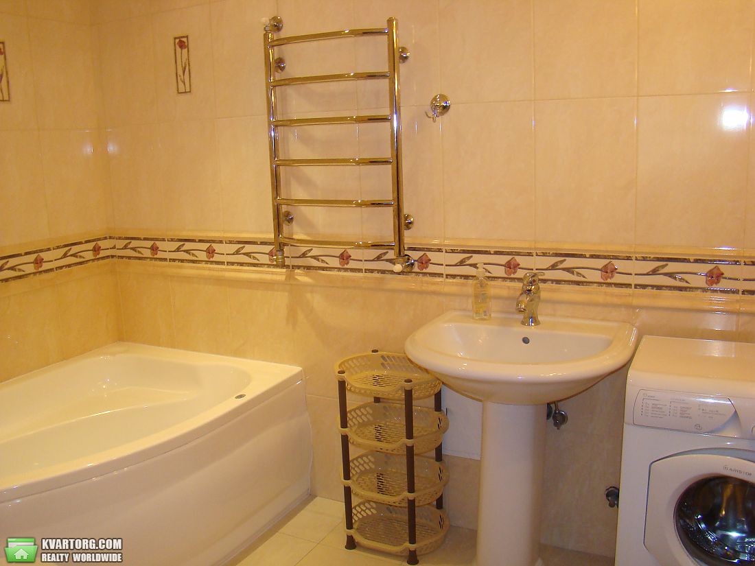 Rent out 3-room apartment. Киев,  Ирпенская — photo 6