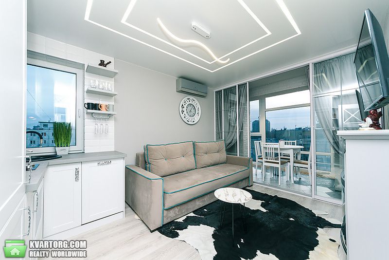 Sell 3-room apartment. Киев,  Леси Украинки бул — photo 1