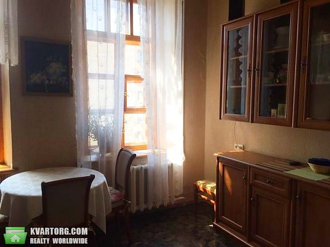Rent out 2-room apartment. Киев,  Саксаганского — photo 2