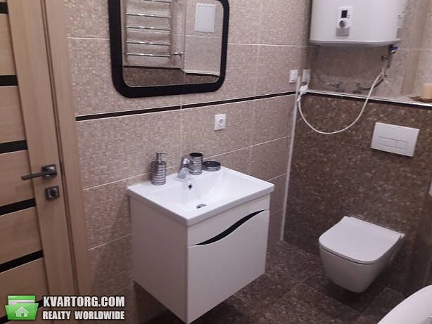 Rent out 2-room apartment. Киев,  Глушкова пр — photo 8