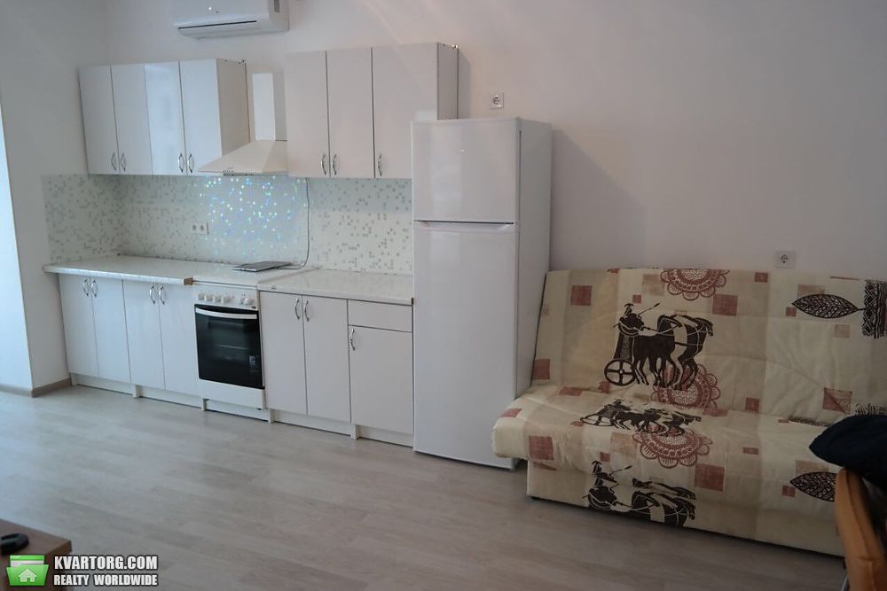 Rent out 2-room apartment. Киев, Авиаторов — photo 1