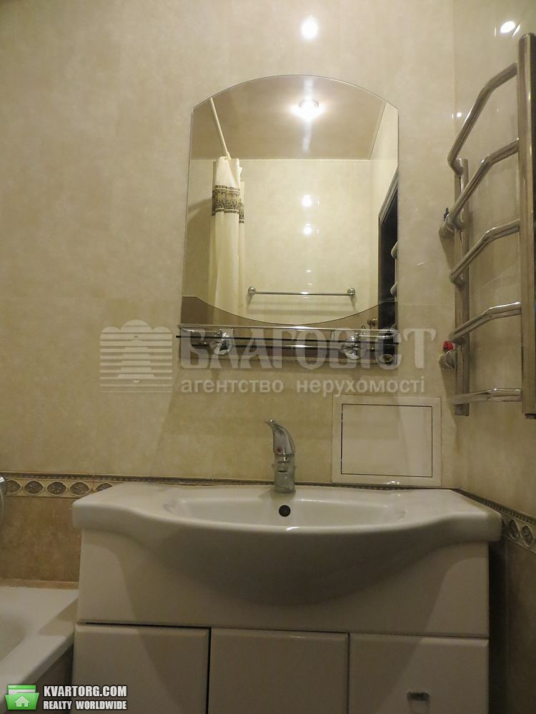 Rent out 2-room apartment. Киев,  Старонаводницкая — photo 8