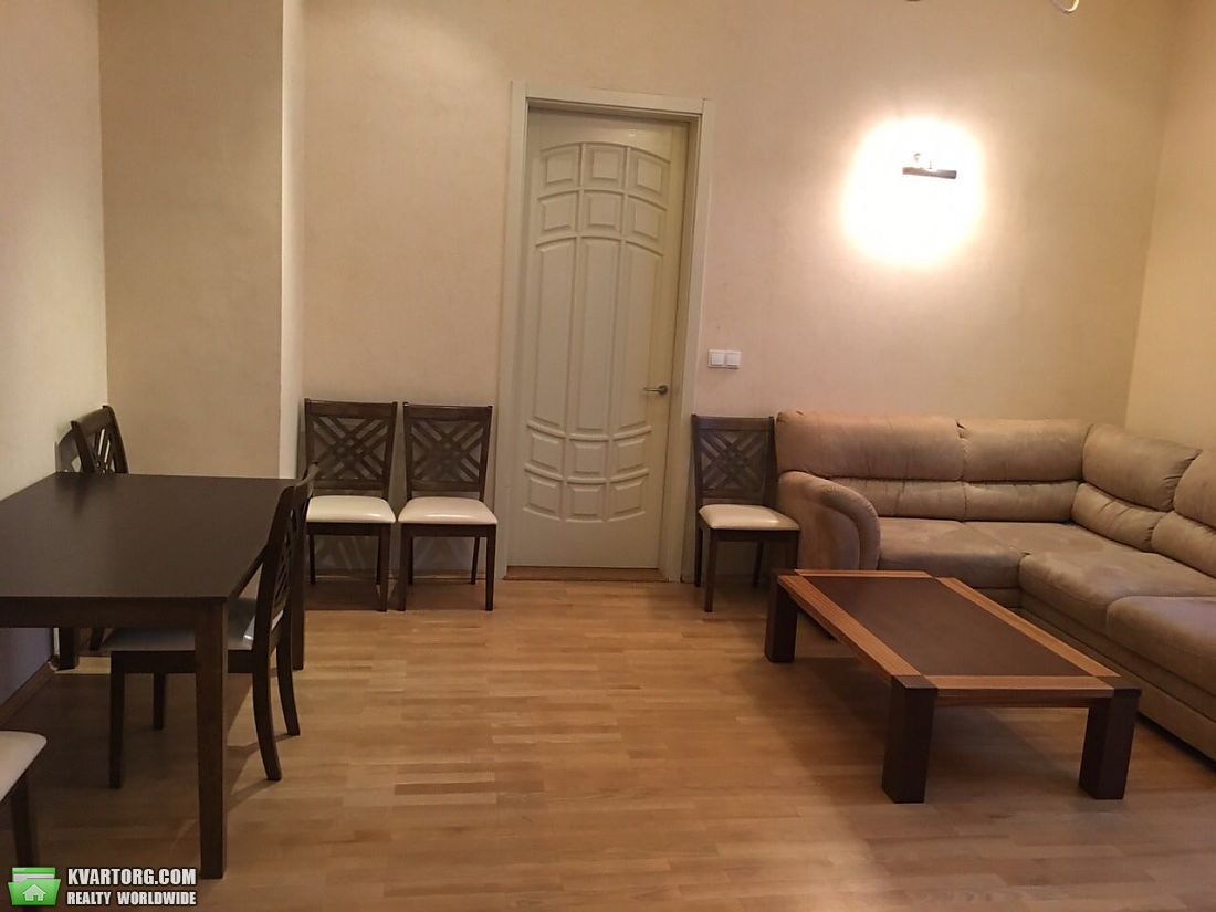 Rent out 4-room apartment. Киев,  Рейтарская — photo 1