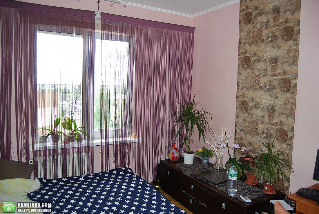 Sell 4-room apartment. Киев,  Харьковское шоссе — photo 4