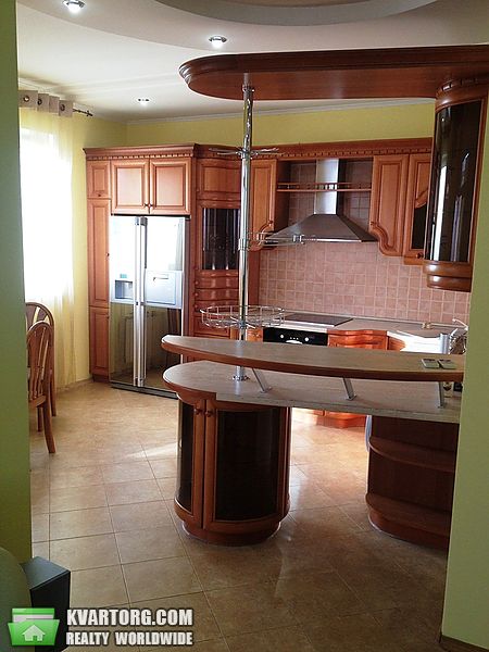 Rent out 4-room apartment. Киев,  Героев Сталинграда пр — photo 2