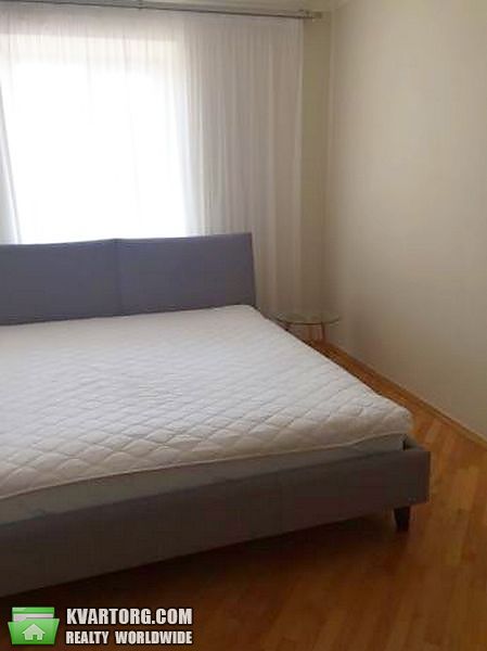 Rent out 3-room apartment. Киев,  Борщаговская — photo 7