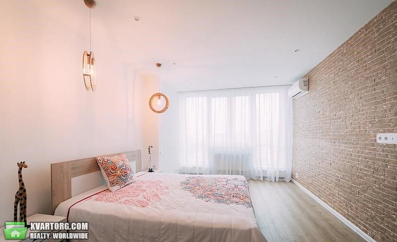 Rent out 2-room apartment. Киев,  Мишуги — photo 4