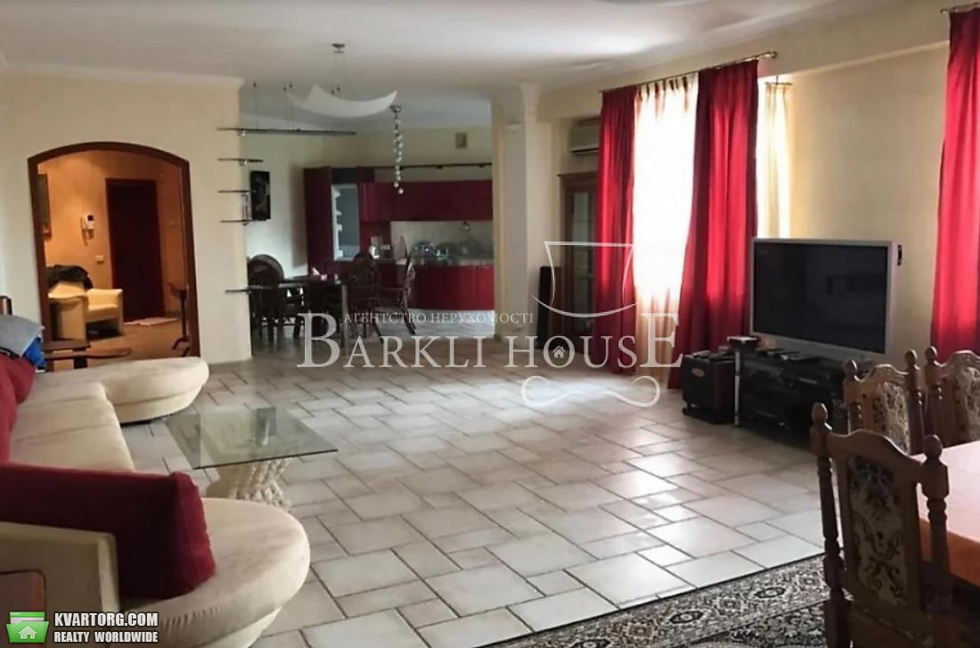 Rent out 4-room apartment. Киев,  Лескова — photo 4