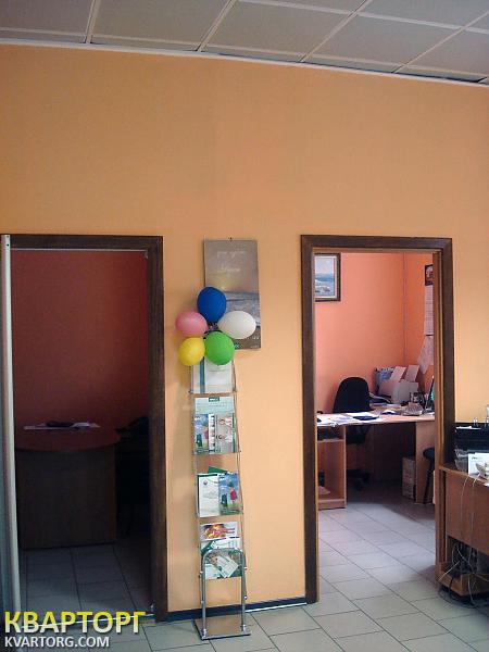 Rent out office. Киев,  Ярославская — photo 1