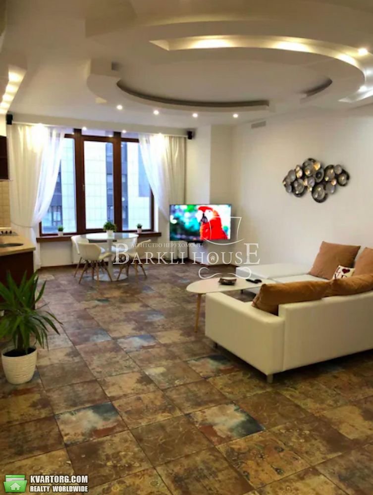 Rent out 3-room apartment. Киев,  Жилянская — photo 10