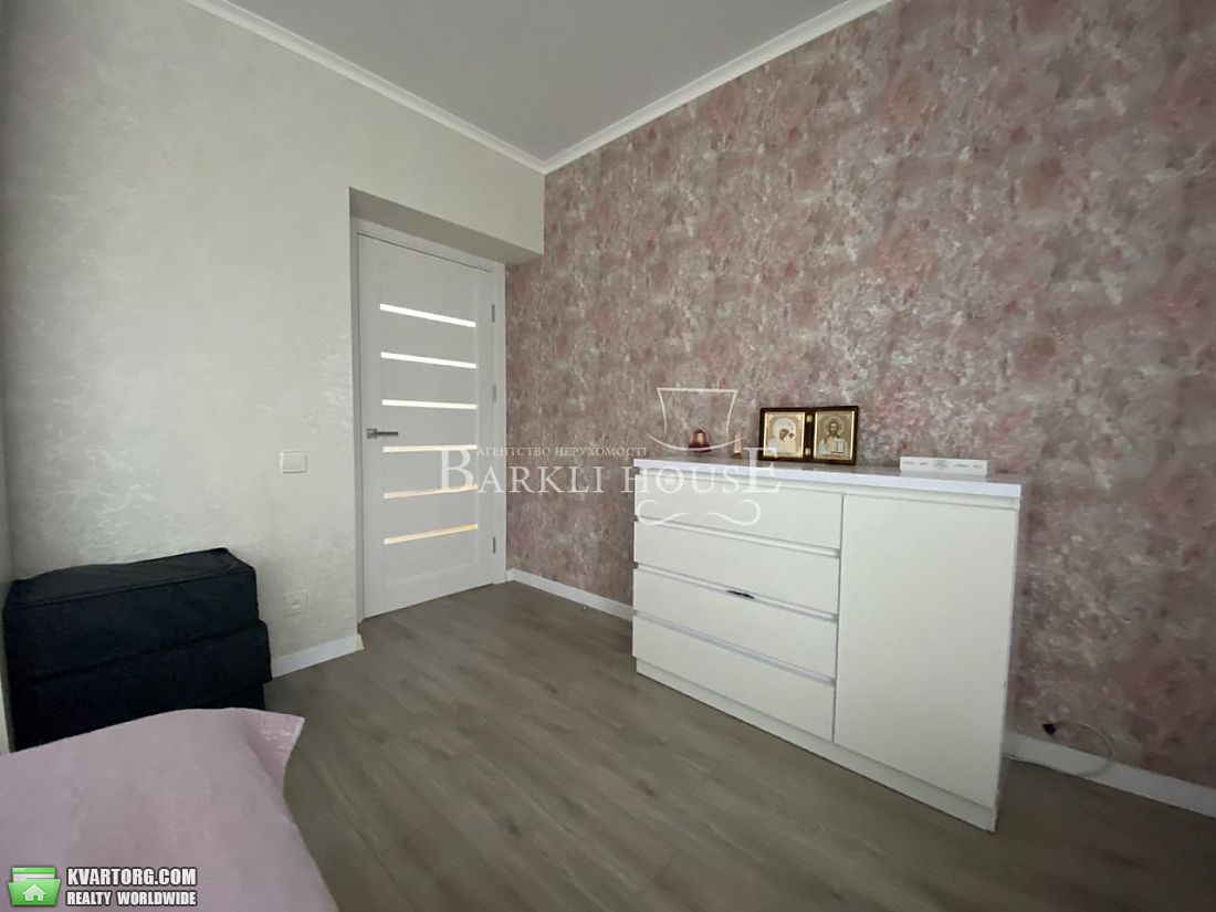 Rent out 3-room apartment. Киевская обл., Крюковщина — photo 7