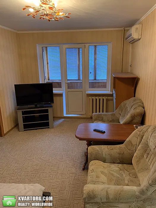 Sell 2-room apartment. Киев,  Комарова — photo 1