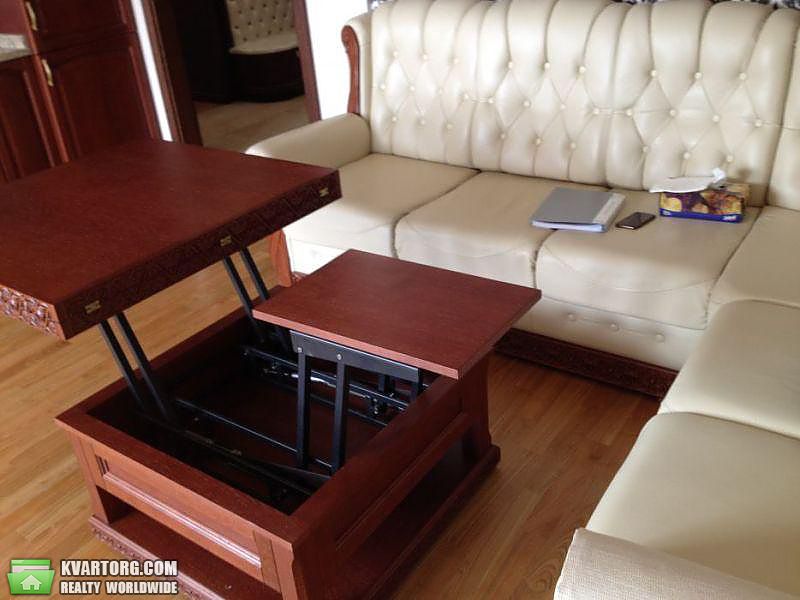 Rent out 3-room apartment. Киев,  Жилянская — photo 2