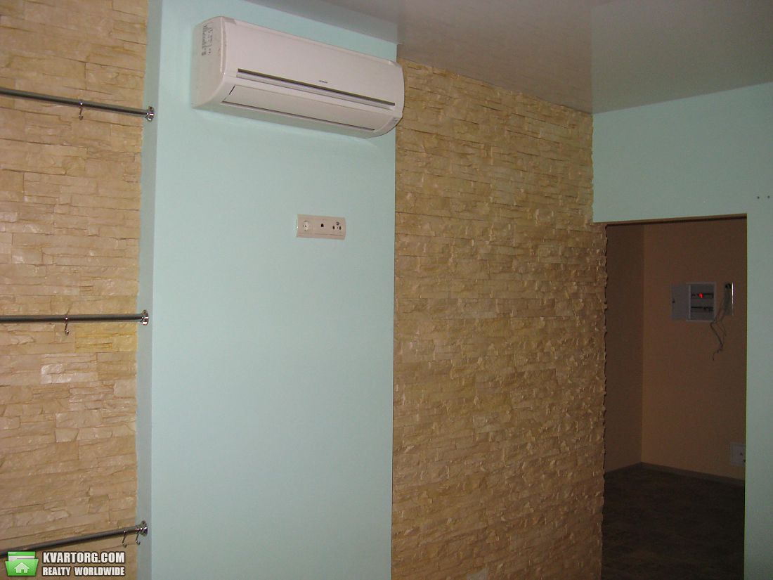 Sell 1-room apartment. Киев,  Воскресенская — photo 4