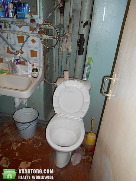 Sell 2-room apartment. Киев, Салютная — photo 7