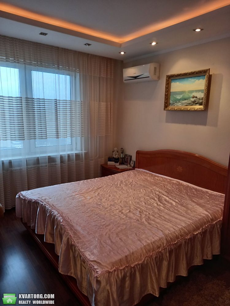 Sell 1-room apartment. Киев,  Лаврухина — photo 1