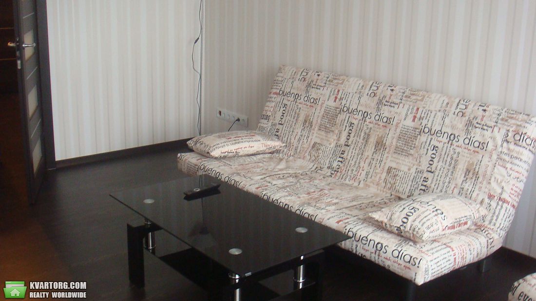 Rent out 2-room apartment. Киев,  Майорова — photo 4