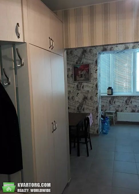 Rent out 1-room apartment. Киев, Симиренка — photo 6