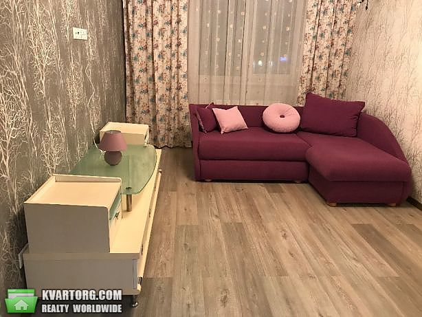 Rent out 1-room apartment. Киев,  Ломоносова — photo 1