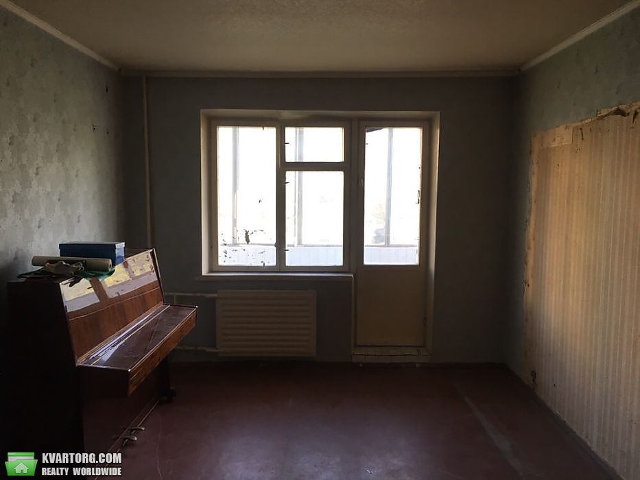 Sell 2-room apartment. Киев,  Героев Днепра — photo 1