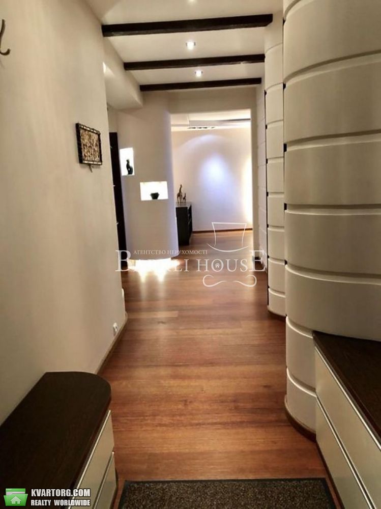 Rent out 3-room apartment. Киев, Бульварно Кудрявская — photo 10