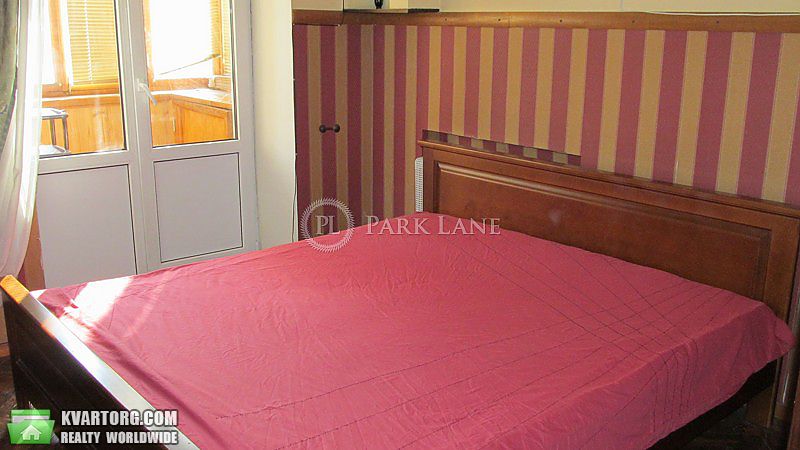 Rent out 2-room apartment. Киев,  Орлика — photo 3