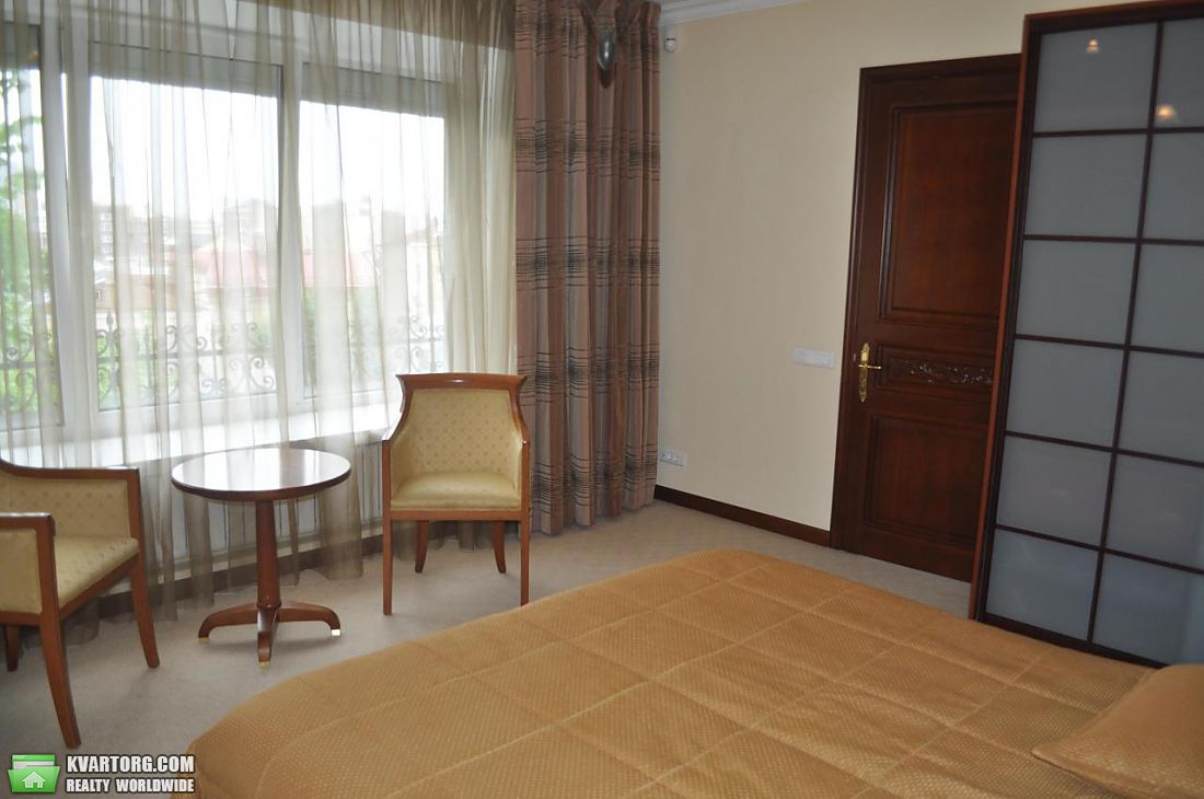 Rent out 4-room apartment. Киев,  Михайловская — photo 6