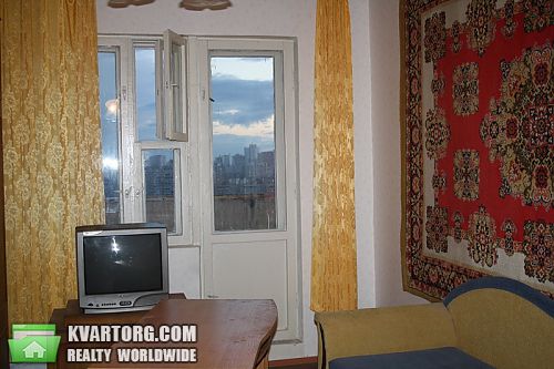 Sell 2-room apartment. Киев, Харьковское шоссе — photo 3