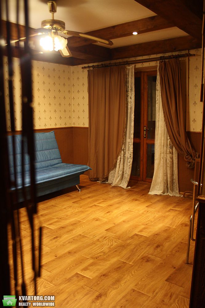 Rent out 2-room apartment. Киев,  Полярная — photo 1