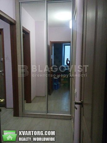 Rent out 2-room apartment. Киев,  Гайдай — photo 5